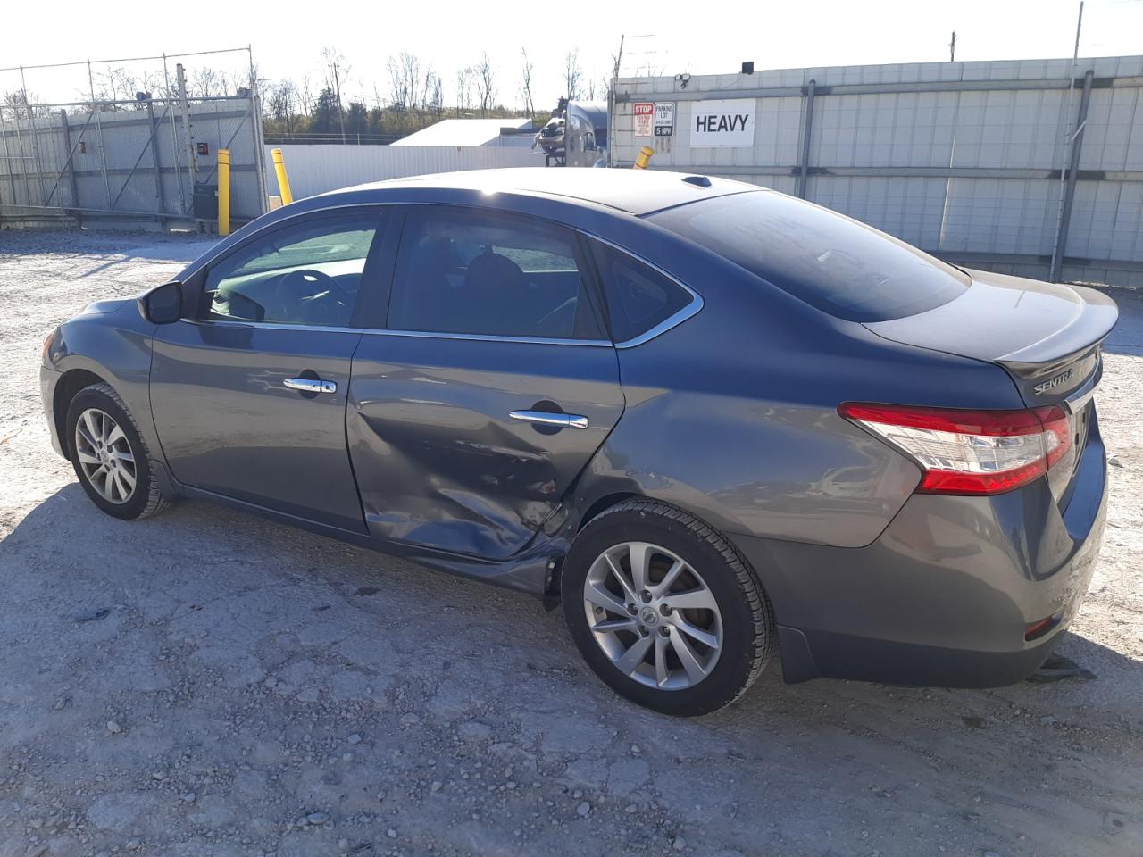 Изображение 2 2015 NISSAN SENTRA S 2015 с VIN 3N1AB7AP0FY236944