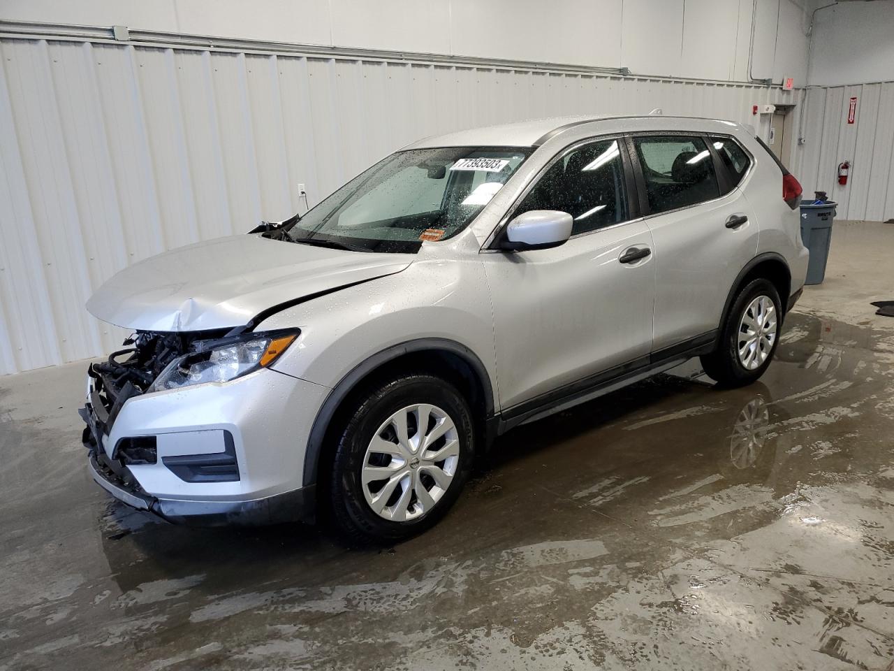Image 1 of 2018 NISSAN ROGUE S 2018 with VIN KNMAT2MV6JP564225