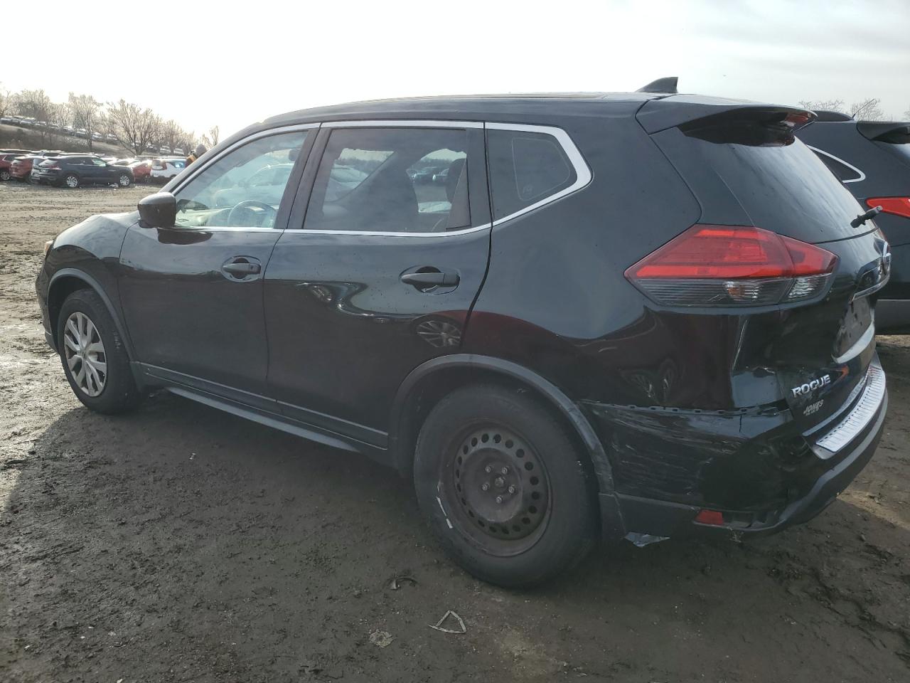 Image 2 of 2017 NISSAN ROGUE S 2017 with VIN JN8AT2MV8HW260401