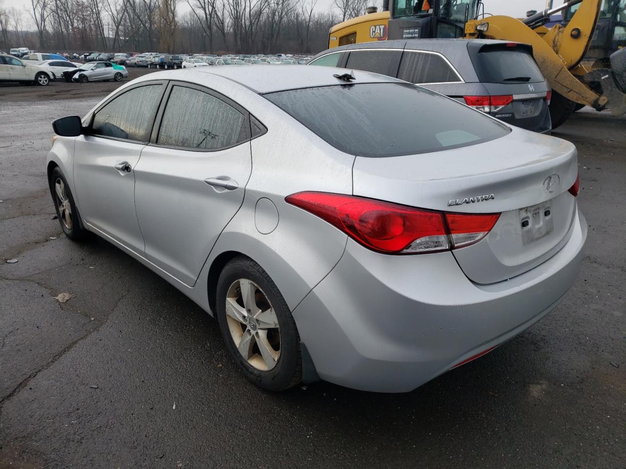 Image 2 of 2013 HYUNDAI ELANTRA GLS 2013 with VIN KMHDH4AE0DU757261