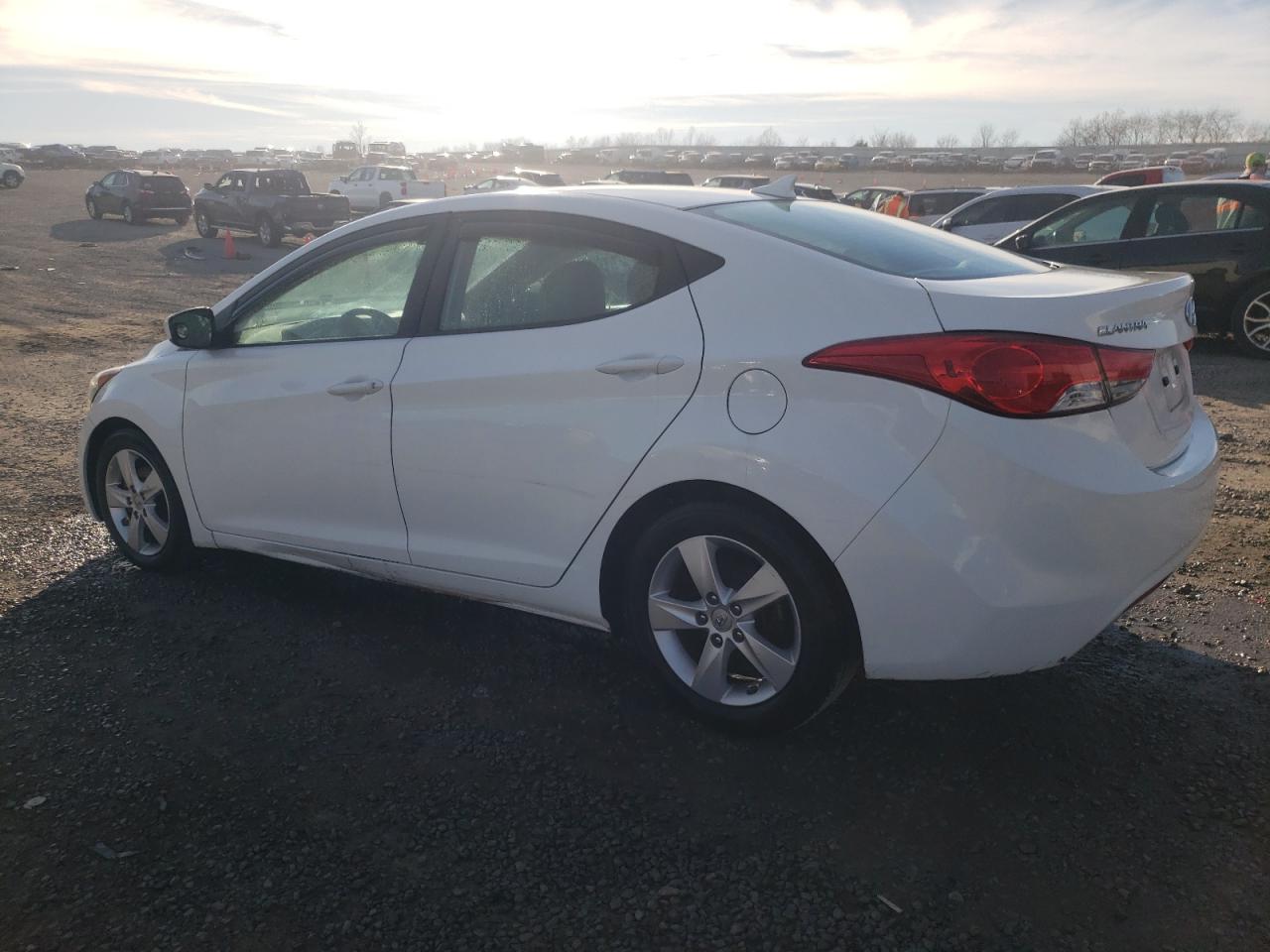 Obraz 2 z 2013 HYUNDAI ELANTRA GLS 2013 z VIN 5NPDH4AE2DH375375