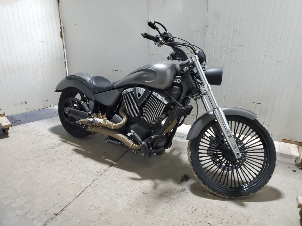 Изображение 1 2005 VICTORY MOTORCYCLES VEGAS  2005 с VIN 5VPGB16D153007670