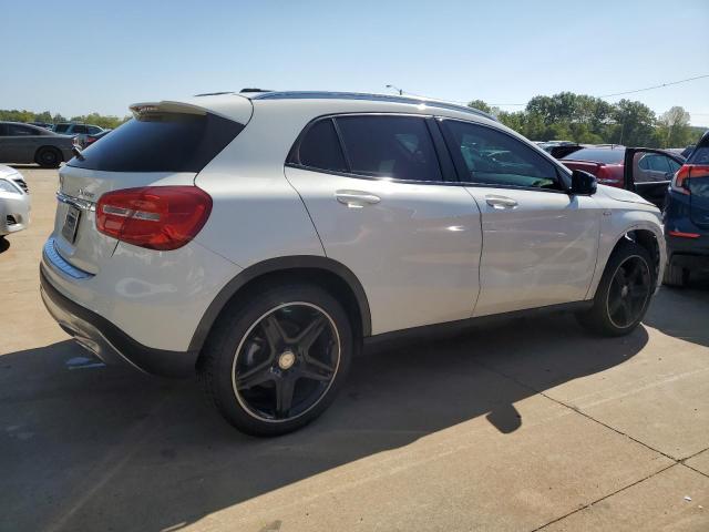 Obraz 3 z 2015 MERCEDES-BENZ GLA 250 4MATIC 2015 z VIN WDCTG4GB9FJ038265