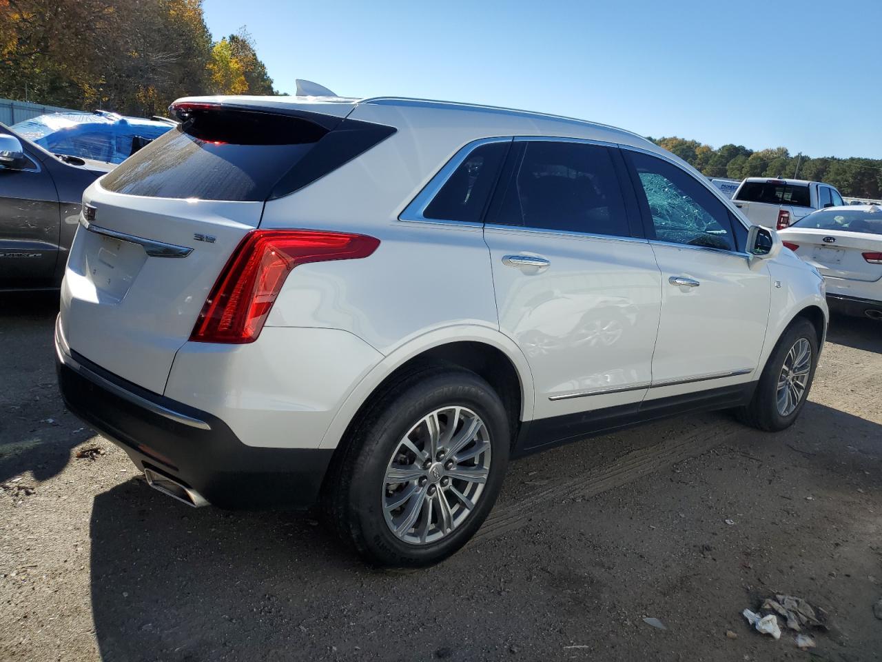 Obraz 3 z 2017 CADILLAC XT5  2017 z VIN 1GYKNARS1HZ143514