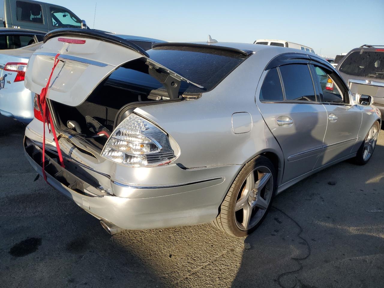 Obraz 3 z Mercedes-Benz E 350 2009 z VIN WDBUF56X79B431453