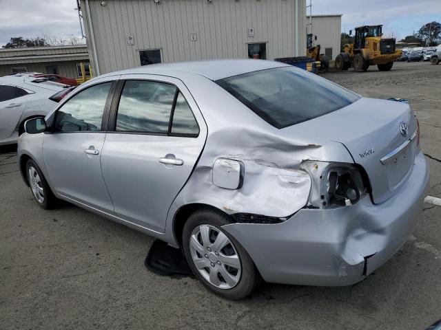 Obraz 2 z 2010 TOYOTA YARIS  2010 z VIN JTDBT4K32A1371929