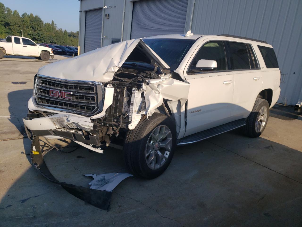 Изображение 1 2016 GMC YUKON SLT 2016 с VIN 1GKS1BKC0GR243164