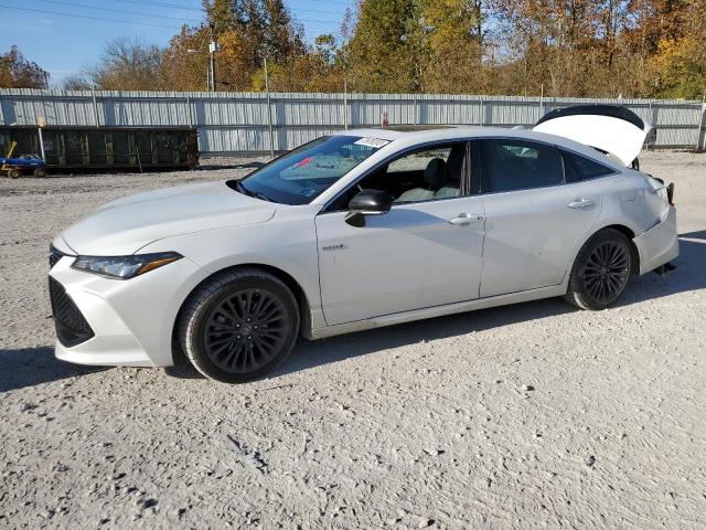 Obraz 1 z 2019 TOYOTA AVALON XLE 2019 z VIN 4T1B21FB4KU005095
