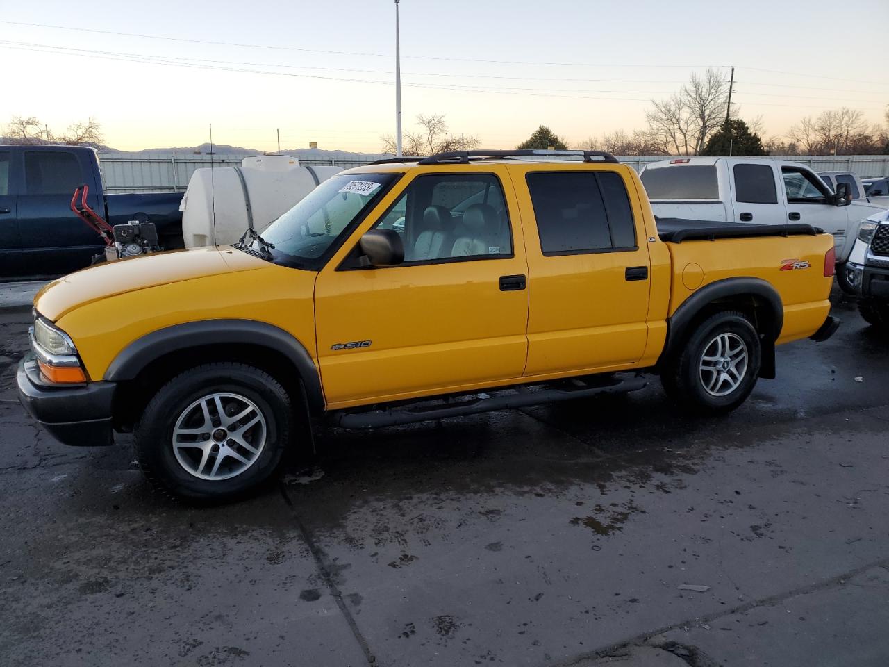 Image 1 of 2003 CHEVROLET S TRUCK S10 2003 with VIN 1GCDT13X13K136413