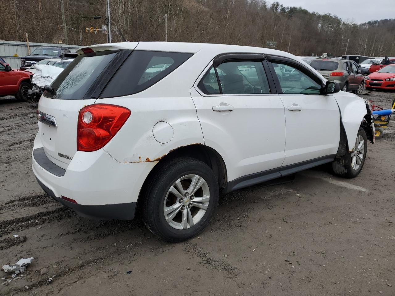 Image 3 of 2010 CHEVROLET EQUINOX LS 2010 with VIN 2CNFLCEW1A6379174