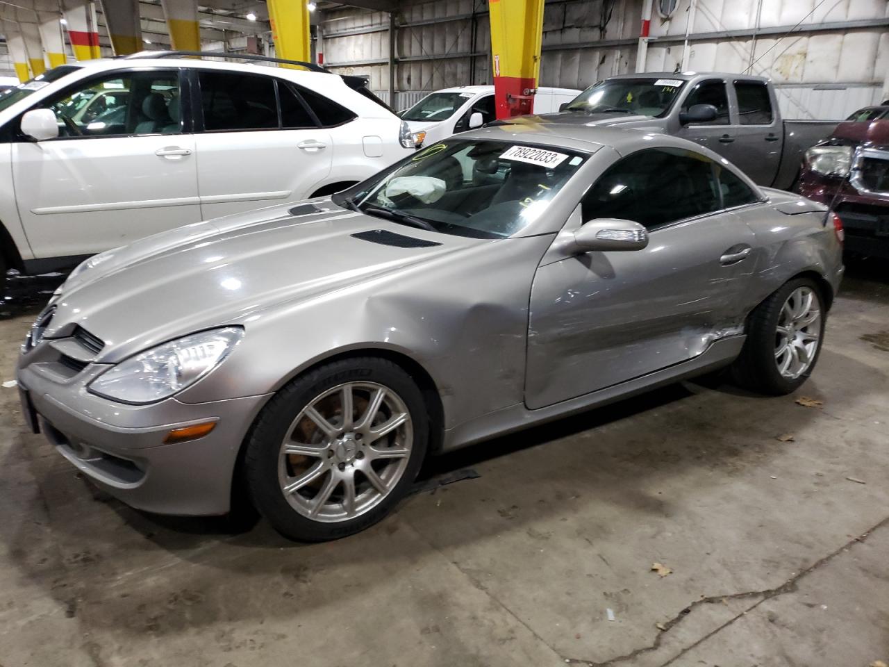 Image 1 of 2006 MERCEDES-BENZ SLK 350 2006 with VIN WDBWK56FX6F095457