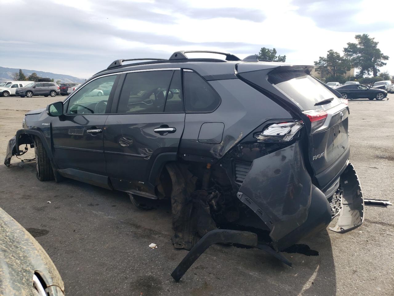 Obraz 2 z 2021 TOYOTA RAV4 LIMITED 2021 z VIN 4T3D6RFV4MU010815