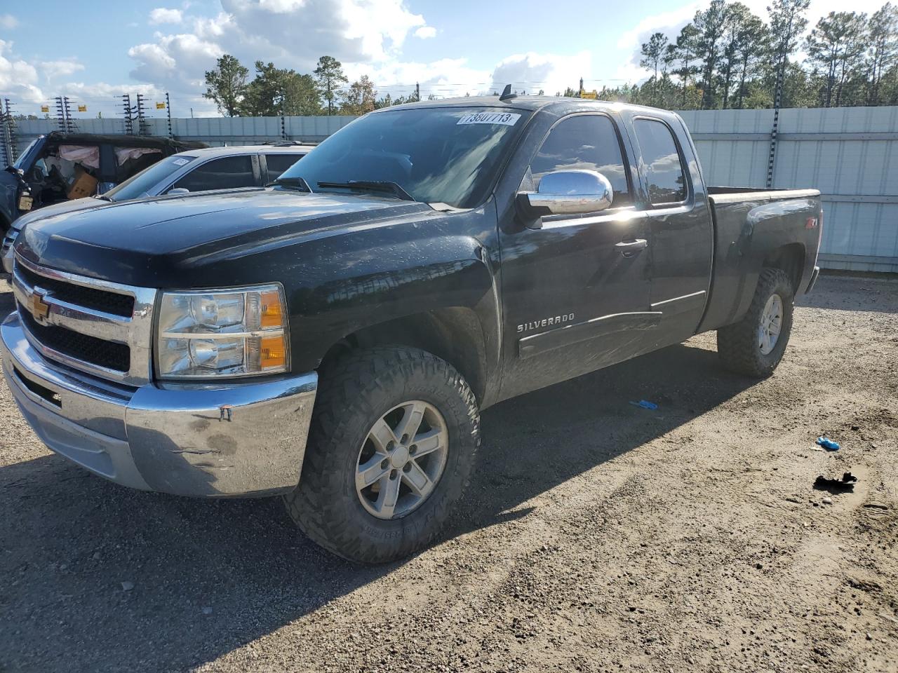 Image 1 of 2010 CHEVROLET SILVERADO C1500 LT 2010 with VIN 1GCSCSE09AZ138251