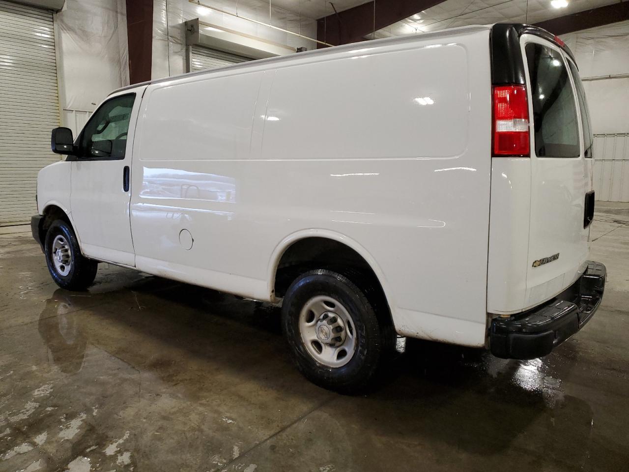 Image 2 of 2021 CHEVROLET EXPRESS G2500  2021 with VIN 1GCWGAFP0M1154482