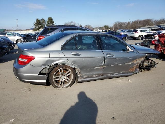 Obraz 3 z 2014 MERCEDES-BENZ C 250 2014 z VIN WDDGF4HB0ER304691