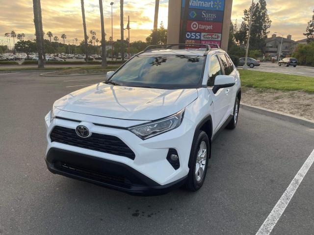 Изображение 2 2020 TOYOTA RAV4 XLE 2020 с VIN 2T3RWRFV9LW066219