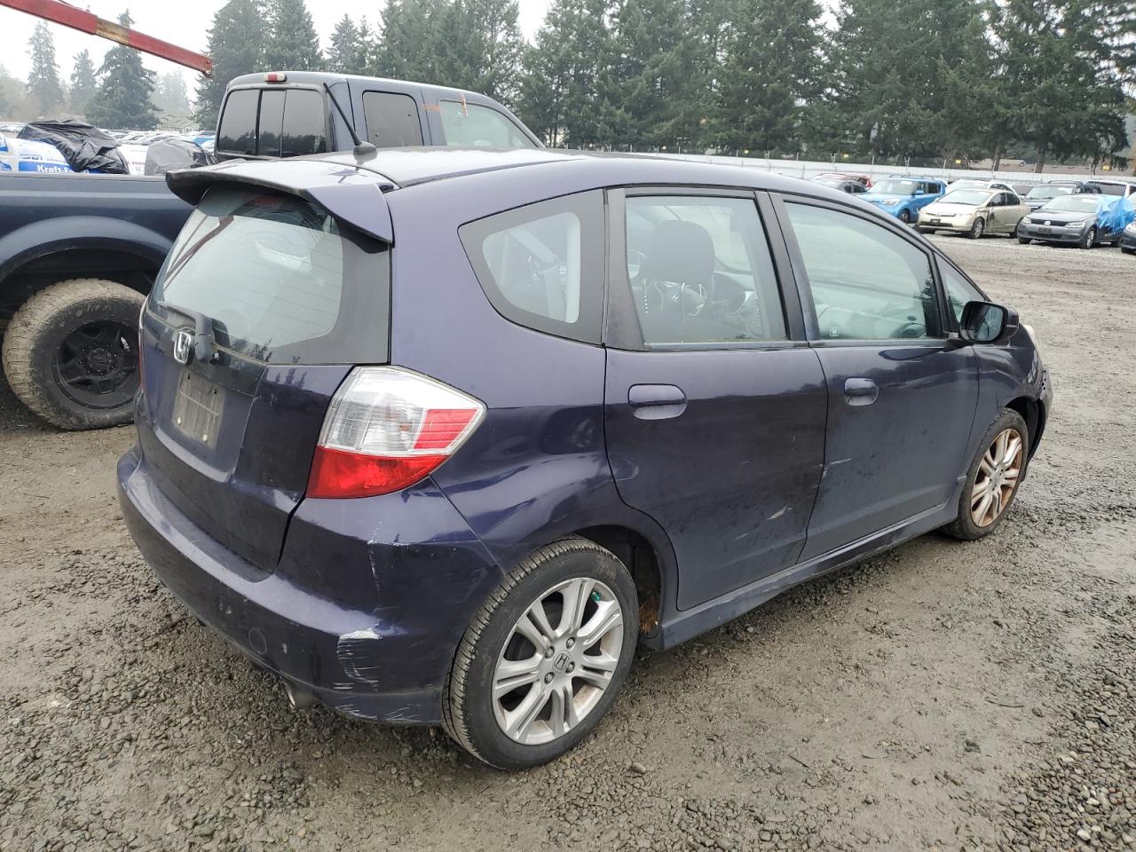 Image 3 of 2010 HONDA FIT SPORT 2010 with VIN JHMGE8H47AC032383