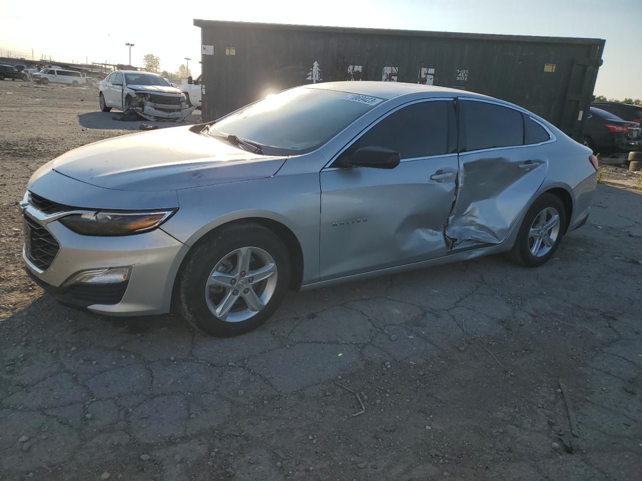 Изображение 1 2019 CHEVROLET MALIBU LS 2019 с VIN 1G1ZB5ST8KF213499