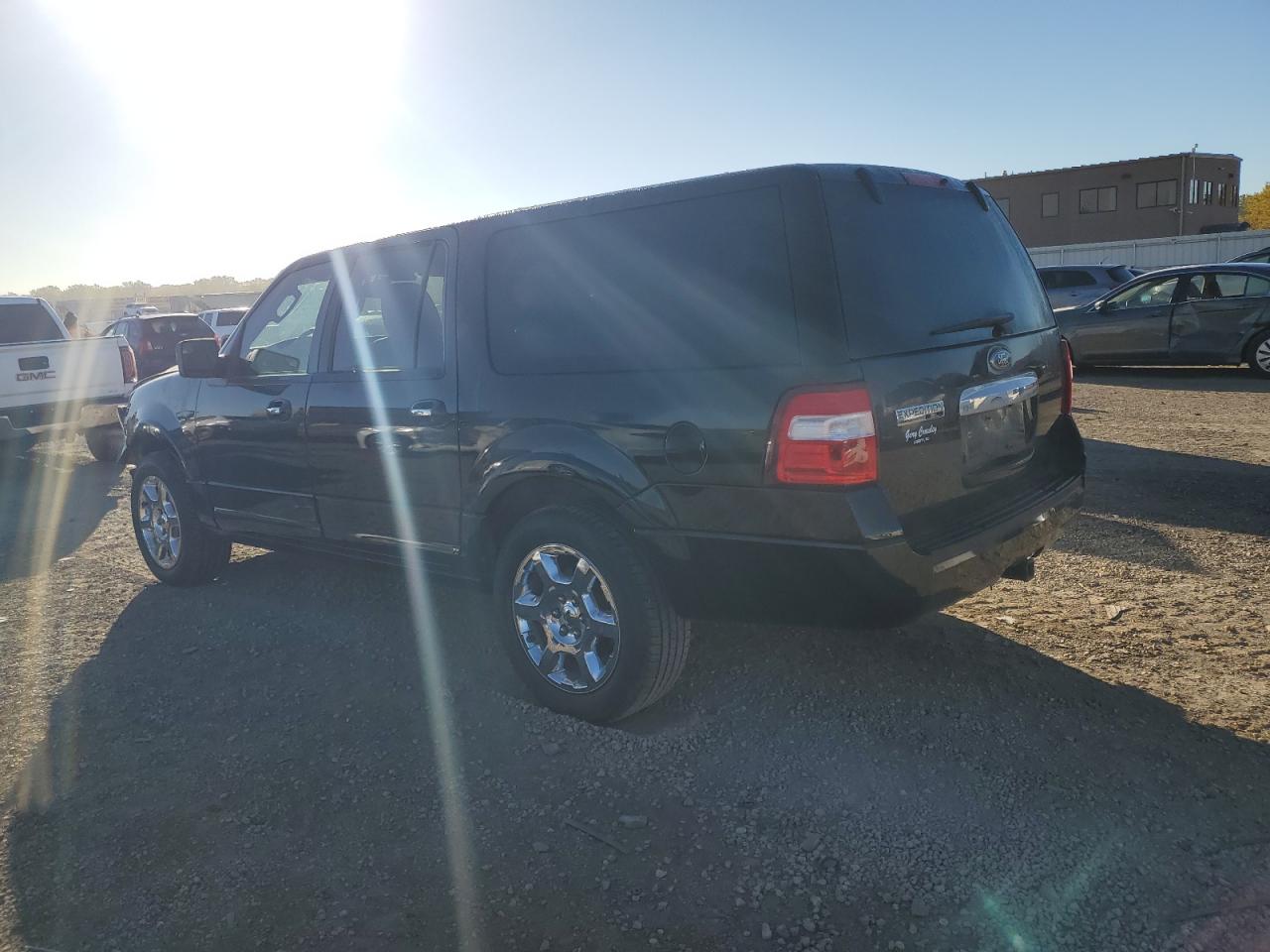 Изображение 2 2014 FORD EXPEDITION EL LIMITED 2014 с VIN 1FMJK2A55EEF31379