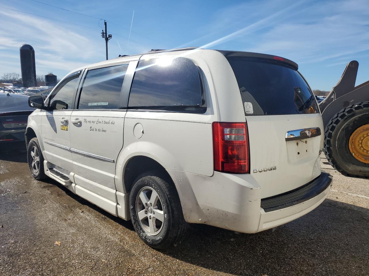 Изображение 2 2010 DODGE GRAND CARAVAN SXT 2010 с VIN 2D4RN5D17AR350440