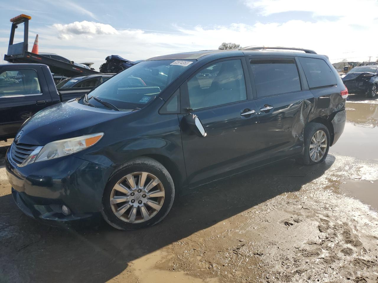 Изображение 1 2011 TOYOTA SIENNA XLE 2011 с VIN 5TDDK3DC0BS008245