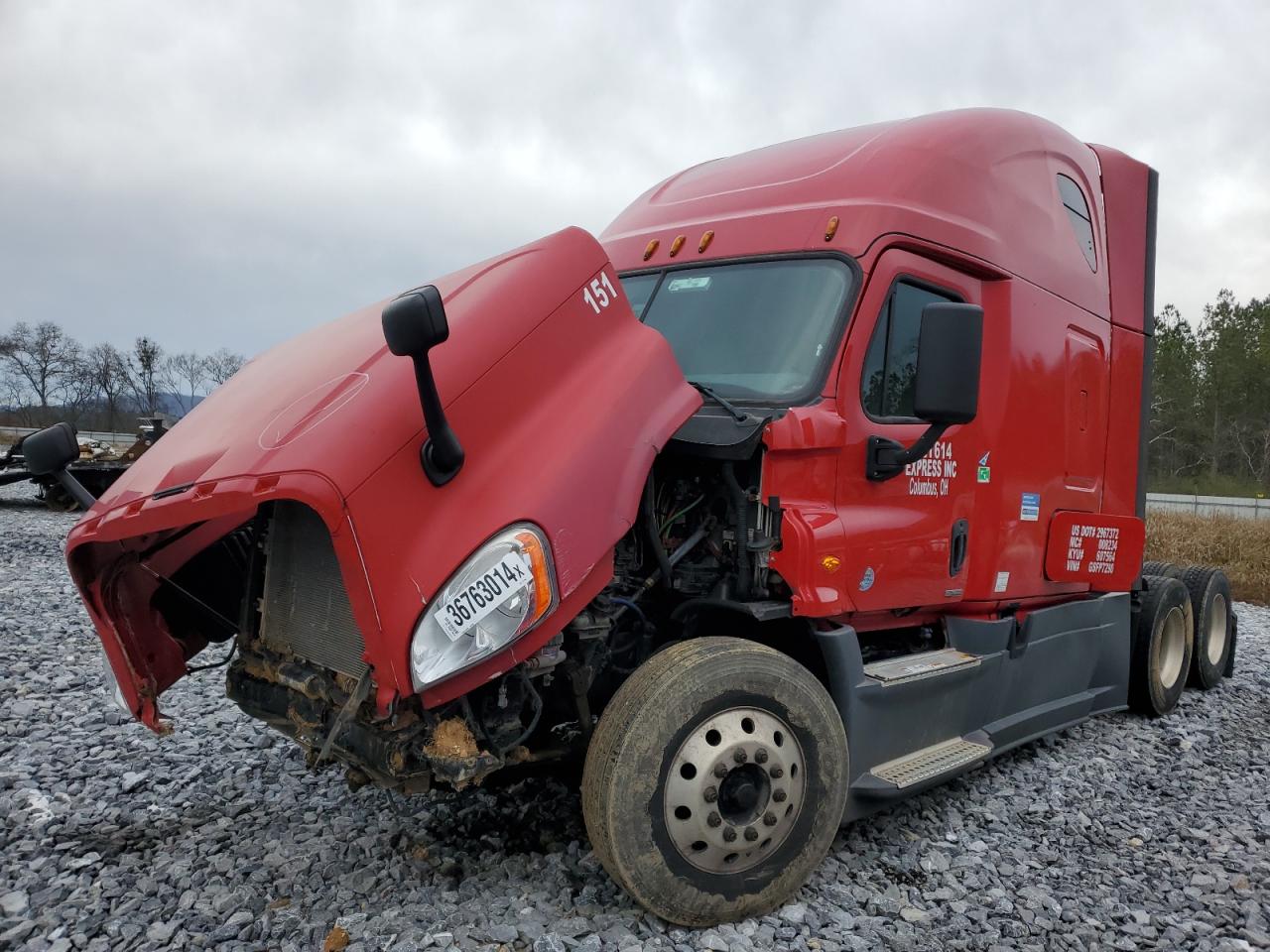 Image 2 of 2016 FREIGHTLINER CASCADIA 125  2016 with VIN 3AKJGLD52GSFP7290