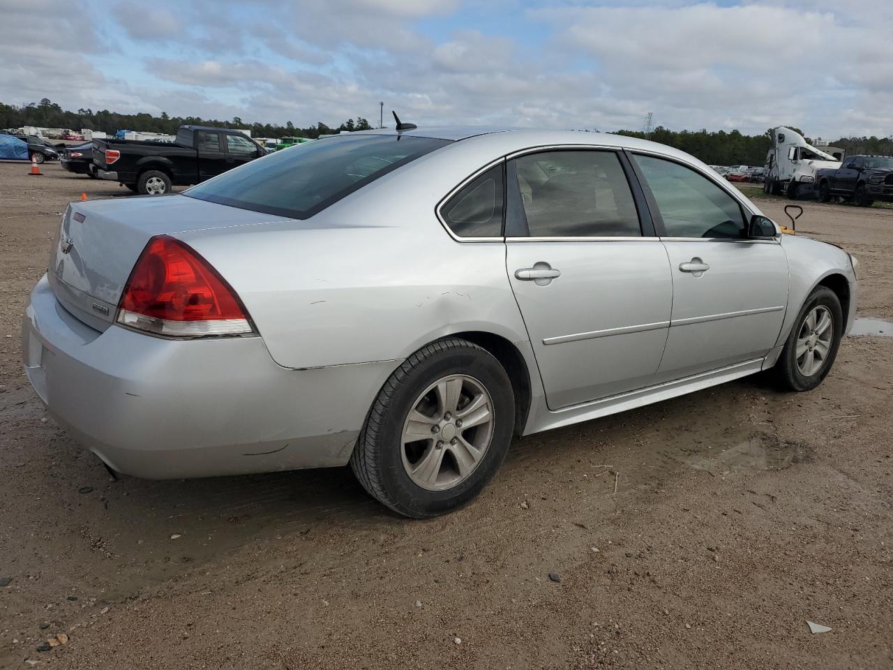 Image 3 of 2013 CHEVROLET IMPALA LS 2013 with VIN 2G1WF5E30D1106279