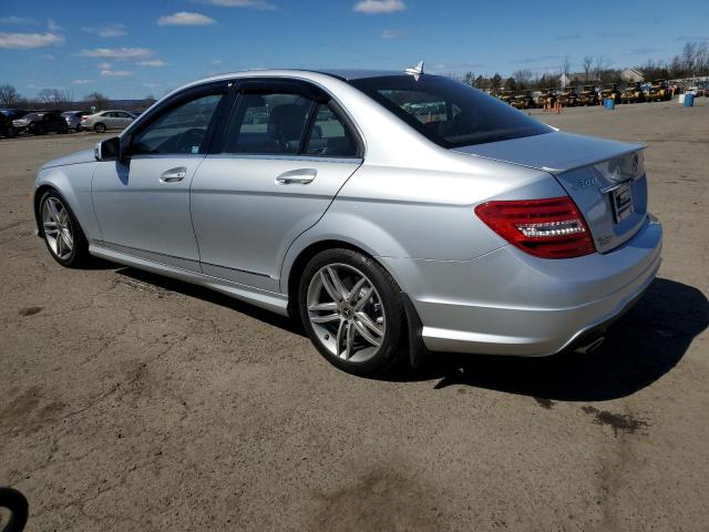 Изображение 2 2012 MERCEDES-BENZ C 300 4MATIC 2012 с VIN WDDGF8BB3CR227280