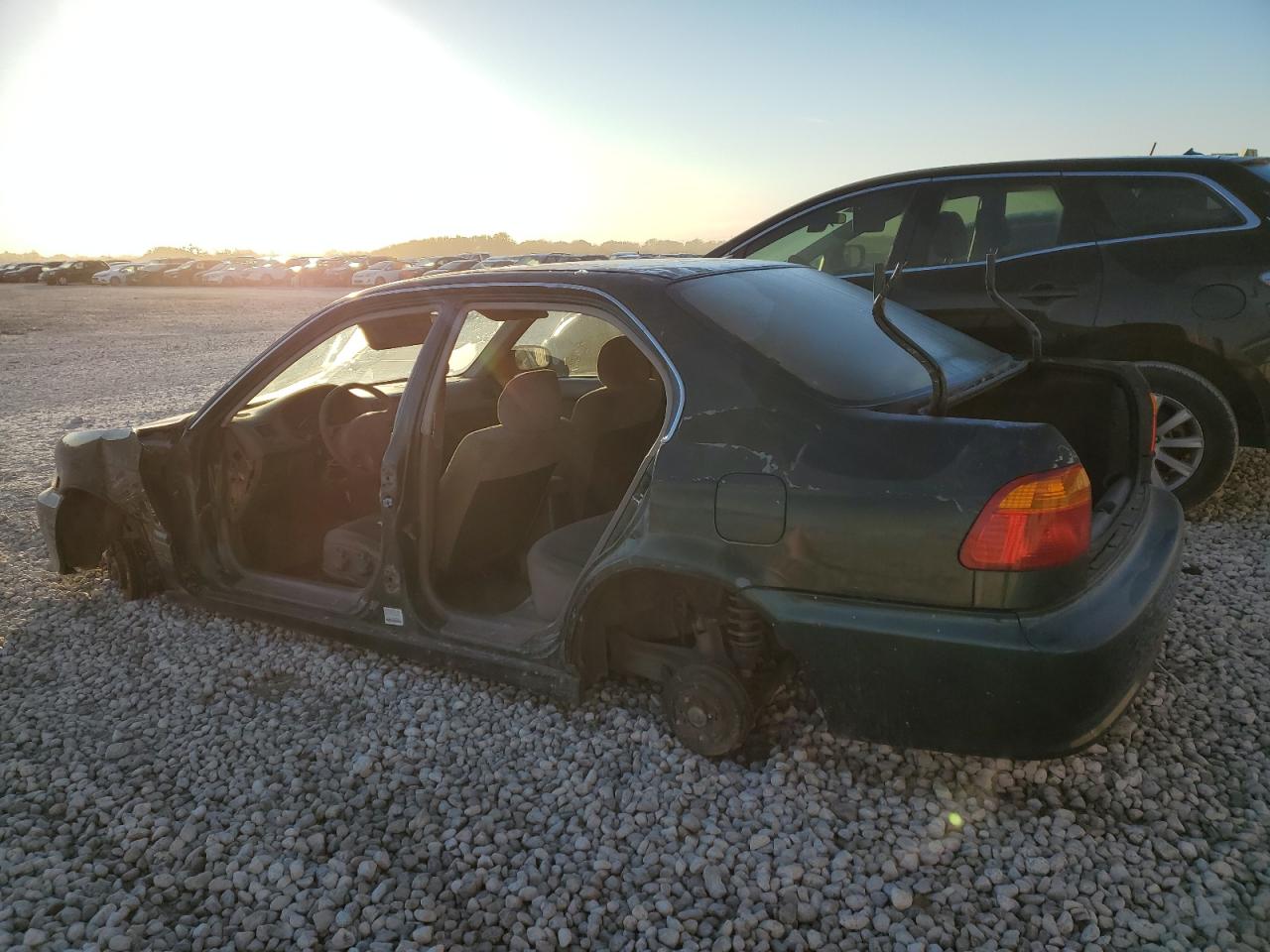 Image 2 of 1999 HONDA CIVIC LX 1999 with VIN 2HGEJ657XXH568324