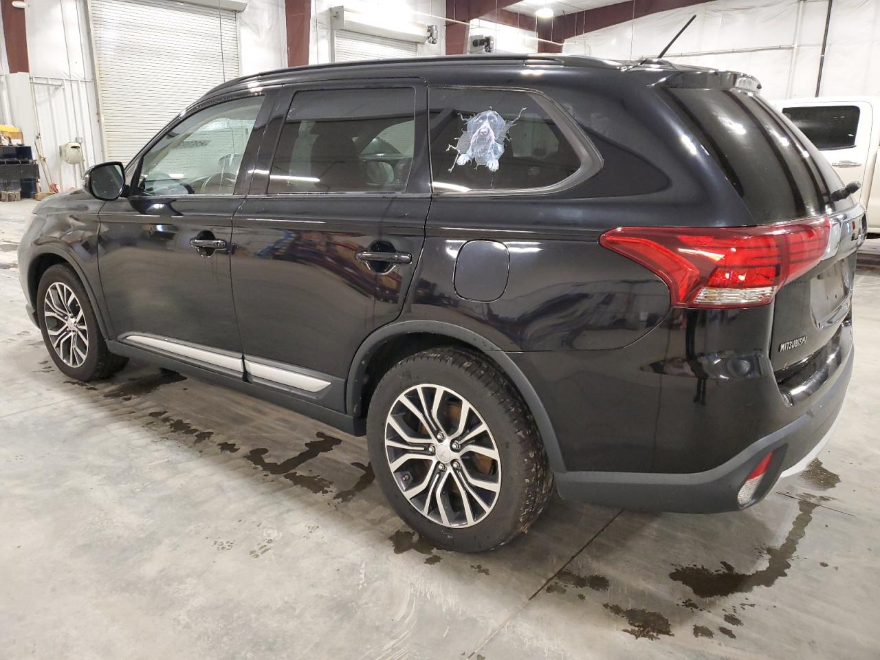 Изображение 2 2016 MITSUBISHI OUTLANDER SE 2016 с VIN JA4AZ3A35GZ022001