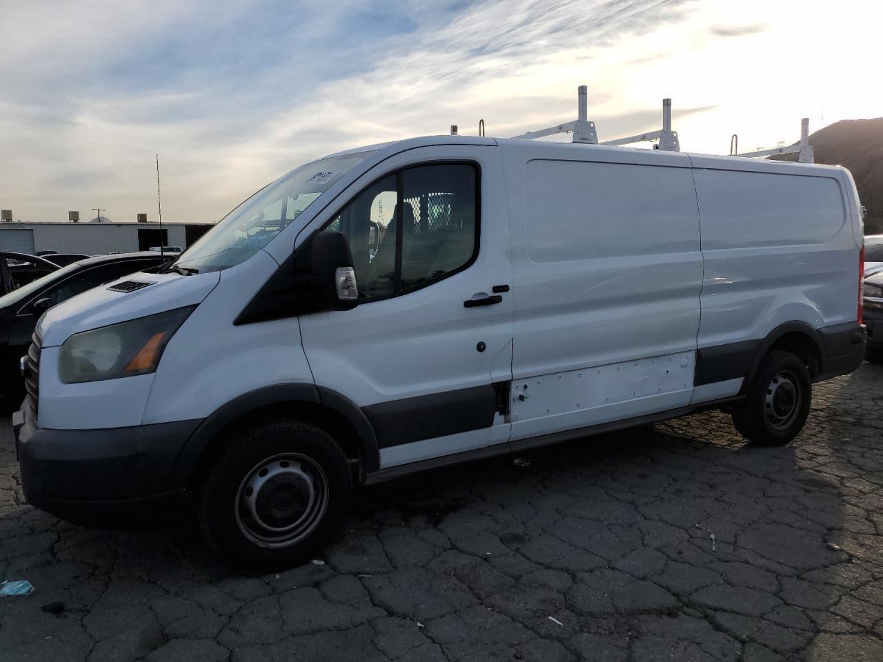 Obraz 1 z 2015 FORD TRANSIT T-250 2015 z VIN 1FTNR2YM6FKA41857