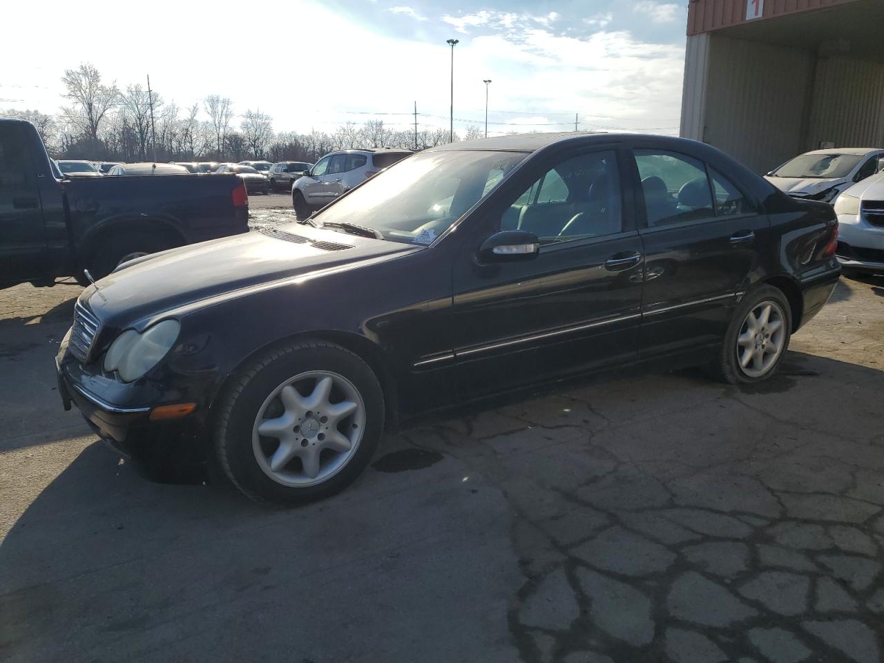 Obraz 1 z 2004 MERCEDES-BENZ C 240 4MATIC 2004 z VIN WDBRF81J44F448044