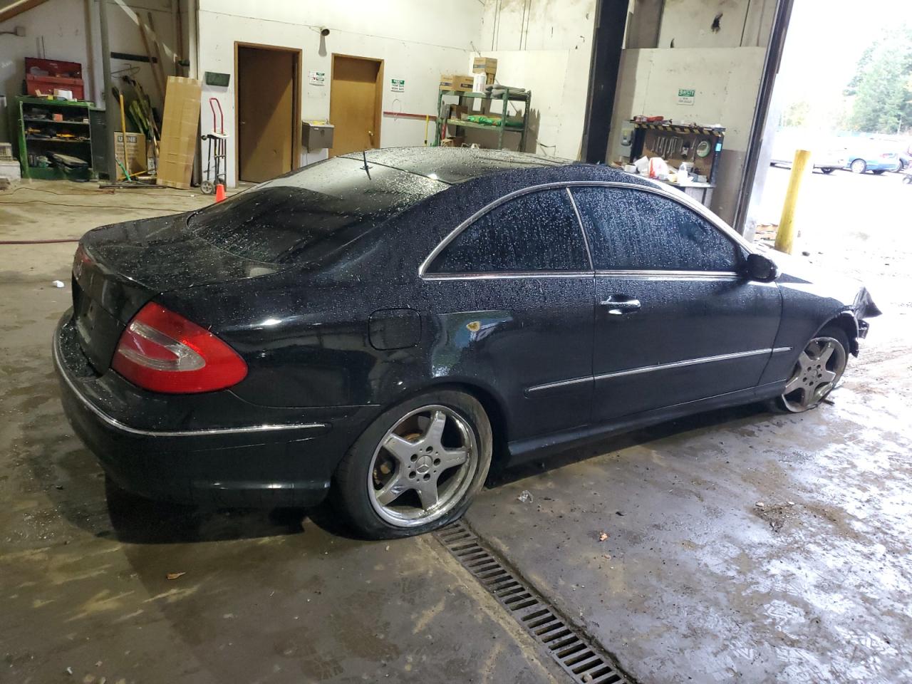 Image 3 of 2003 MERCEDES-BENZ CLK 500 2003 with VIN WDBTJ75J53F026632