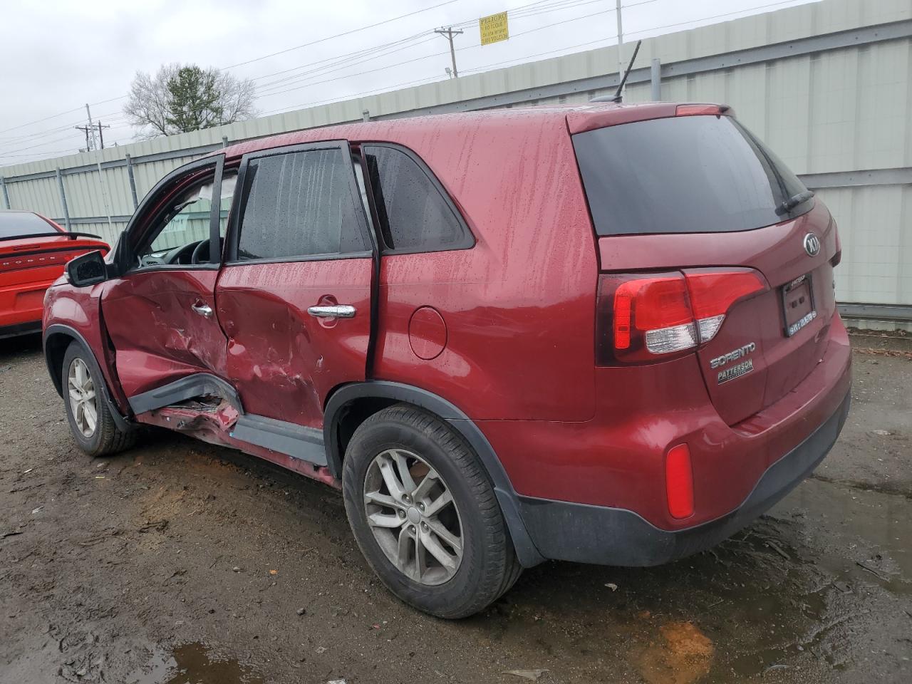 Image 2 of 2014 KIA SORENTO LX 2014 with VIN 5XYKT3A6XEG485270