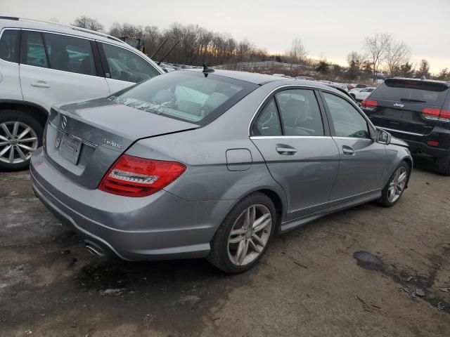 Obraz 3 z 2014 MERCEDES-BENZ C-CLASS 300 4MATIC 2014 z VIN WDDGF8AB9EG208197