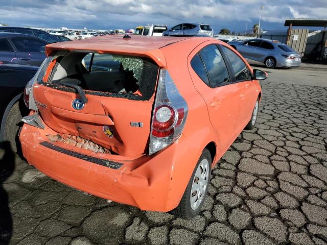 Image 3 of 2013 TOYOTA PRIUS C  2013 with VIN JTDKDTB31D1048113