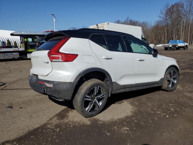 Obraz 3 z 2020 VOLVO XC40 T5 R-DESIGN 2020 z VIN YV4162UM9L2194674