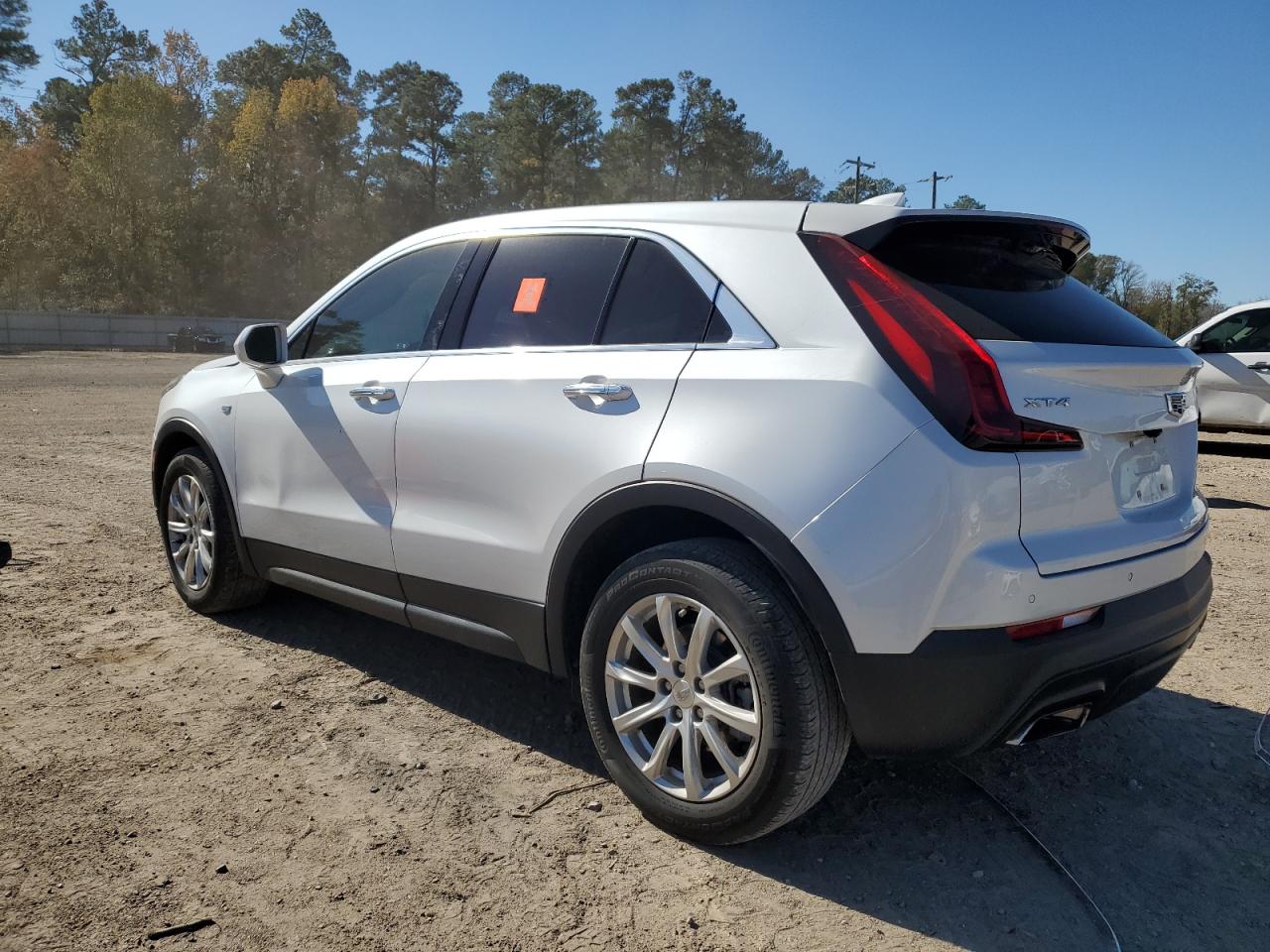 Image 2 of 2019 CADILLAC XT4 LUXURY 2019 with VIN 1GYAZAR47KF192954