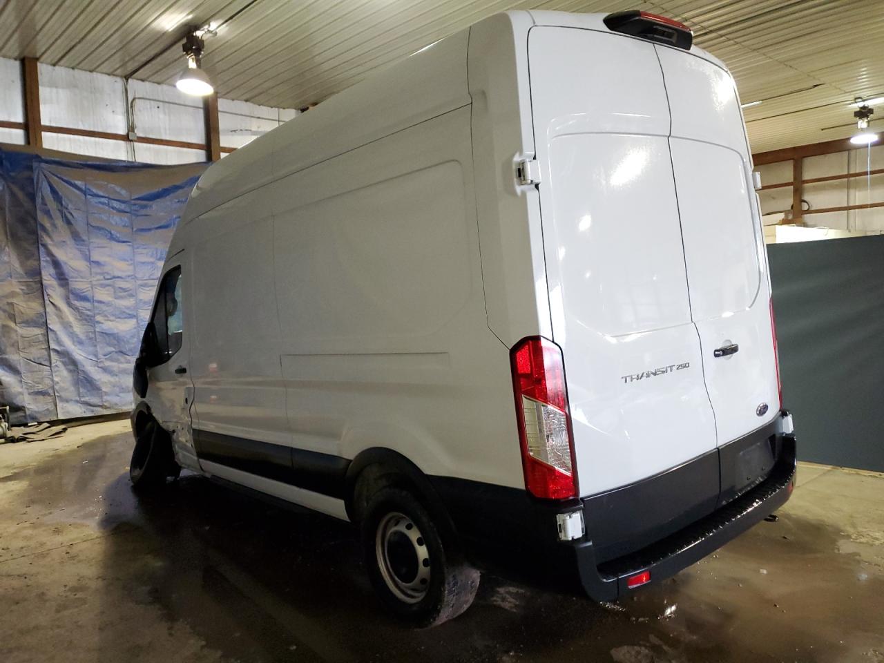 Изображение 2 2023 FORD TRANSIT T-250 2023 с VIN 1FTBR1X89PKA70949