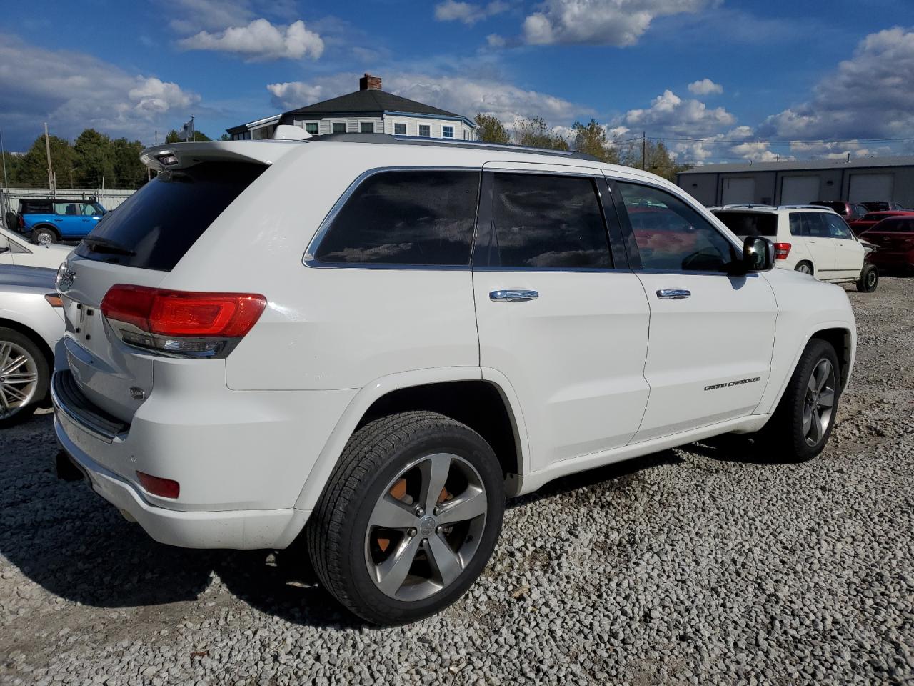 Image 3 of 2015 JEEP GRAND CHEROKEE OVERLAND 2015 with VIN 1C4RJFCG7FC726543