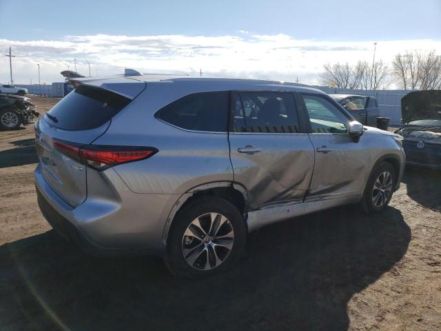 Изображение 3 2023 TOYOTA HIGHLANDER HYBRID XLE 2023 с VIN 5TDKBRCH9PS117513