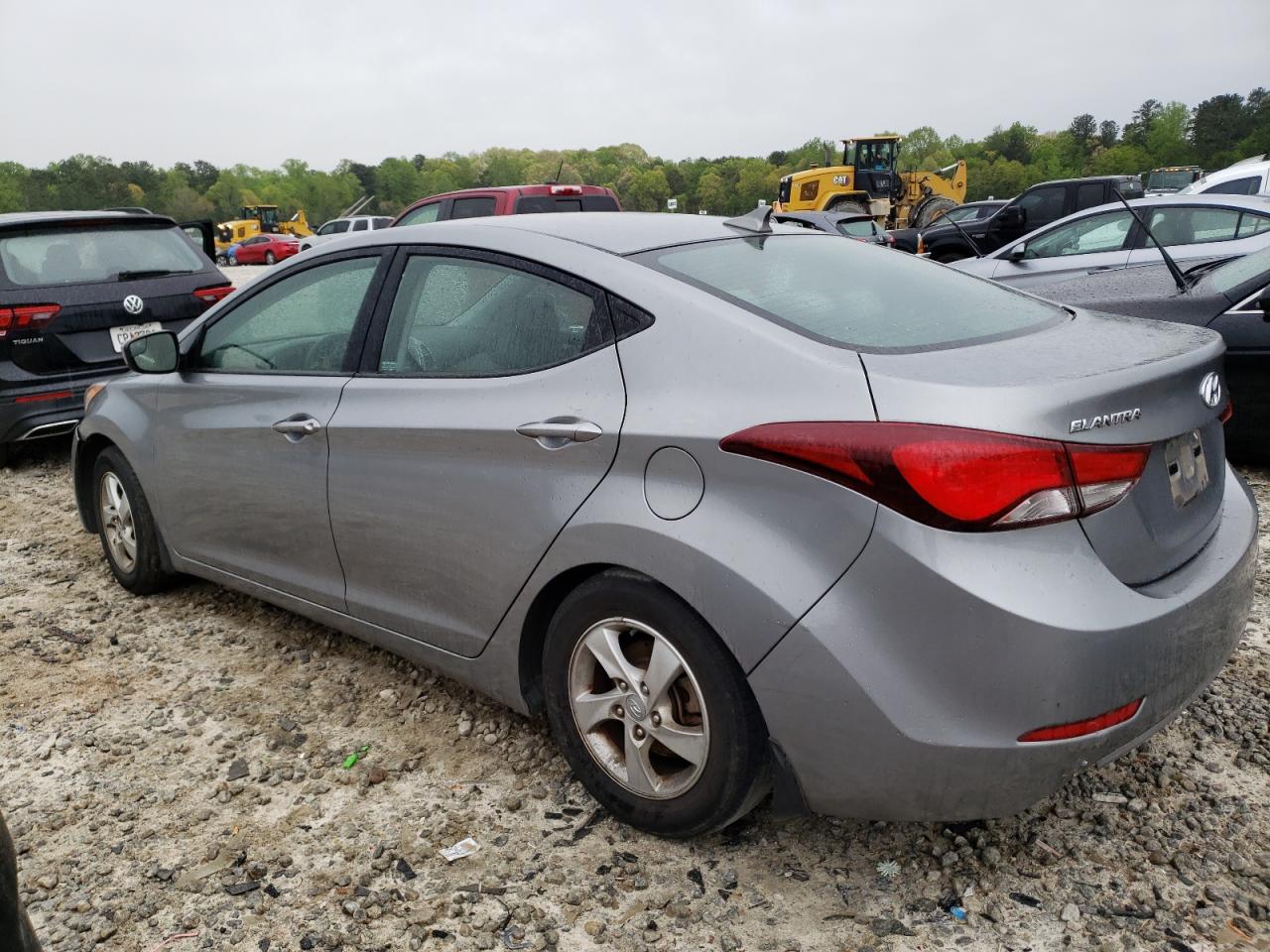 Image 2 of 2015 HYUNDAI ELANTRA SE 2015 with VIN KMHDH4AE0FU329404