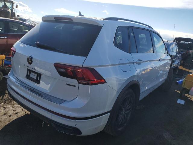 Image 3 of 2022 VOLKSWAGEN TIGUAN SE R-LINE BLACK 2022 with VIN 3VV8B7AX4NM133495