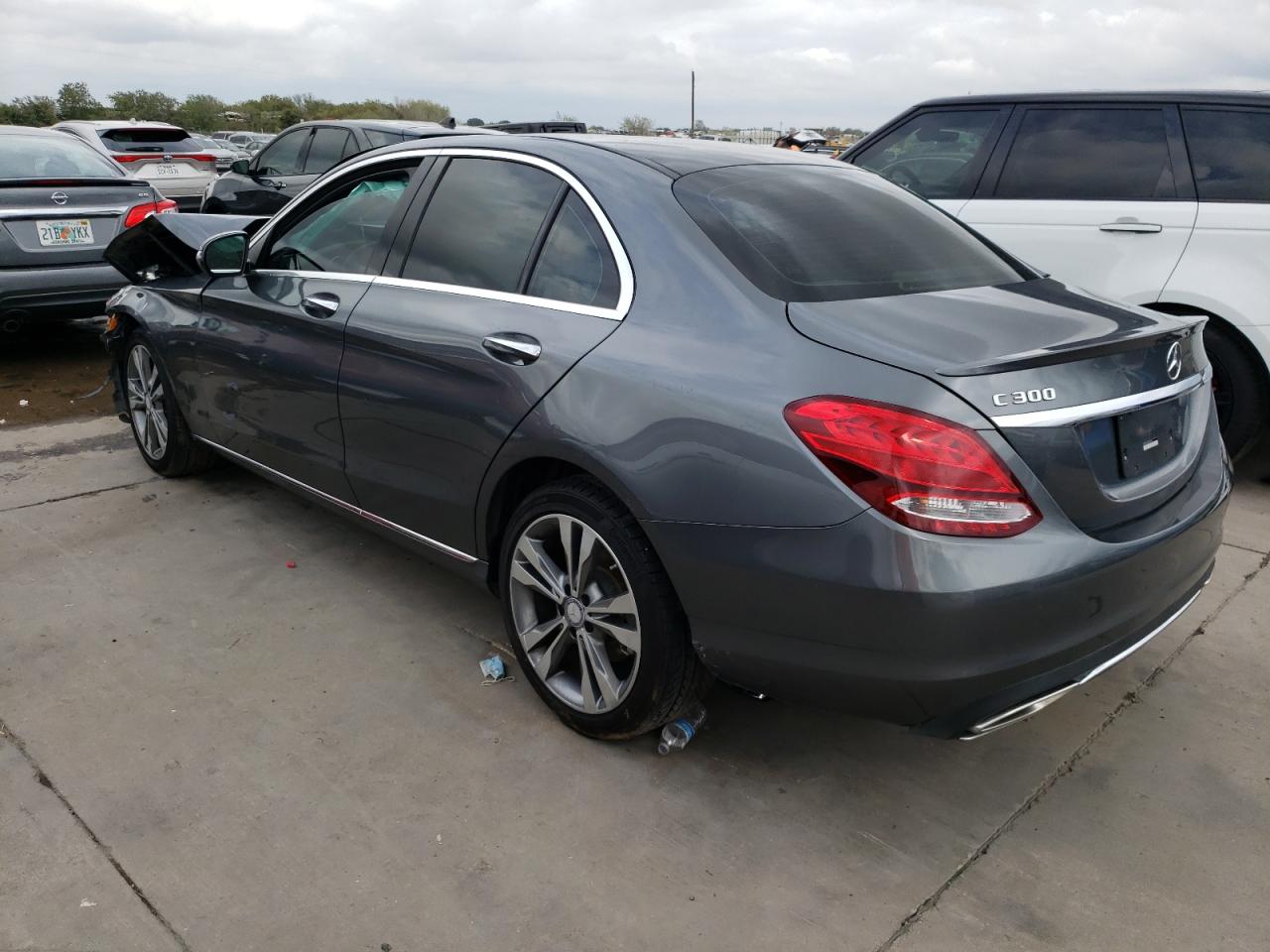 Изображение 2 2017 MERCEDES-BENZ C 300 2017 с VIN 55SWF4JB9HU188576
