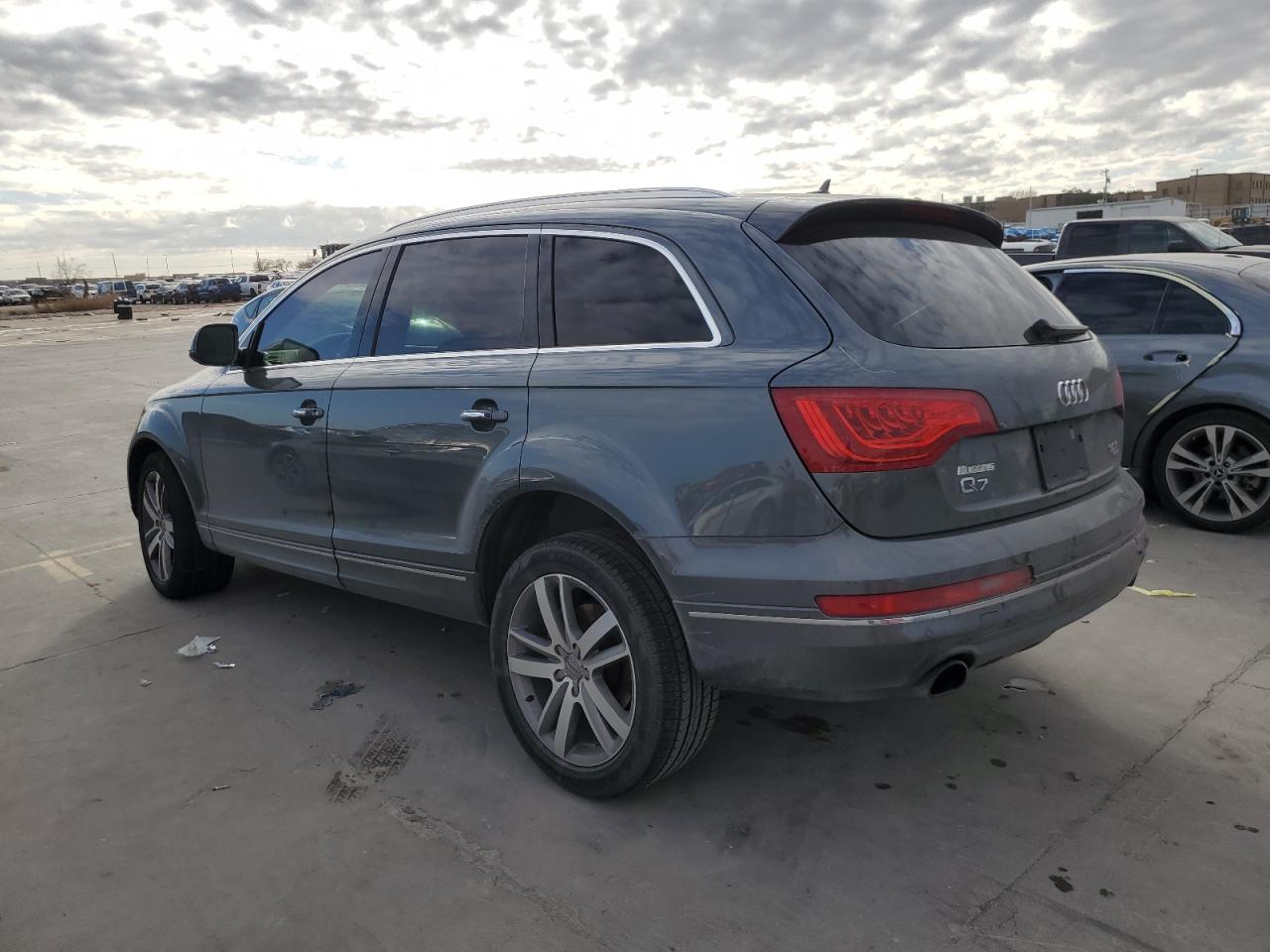 Image 2 of 2014 AUDI Q7 PREMIUM PLUS 2014 with VIN WA1LGAFE7ED005966