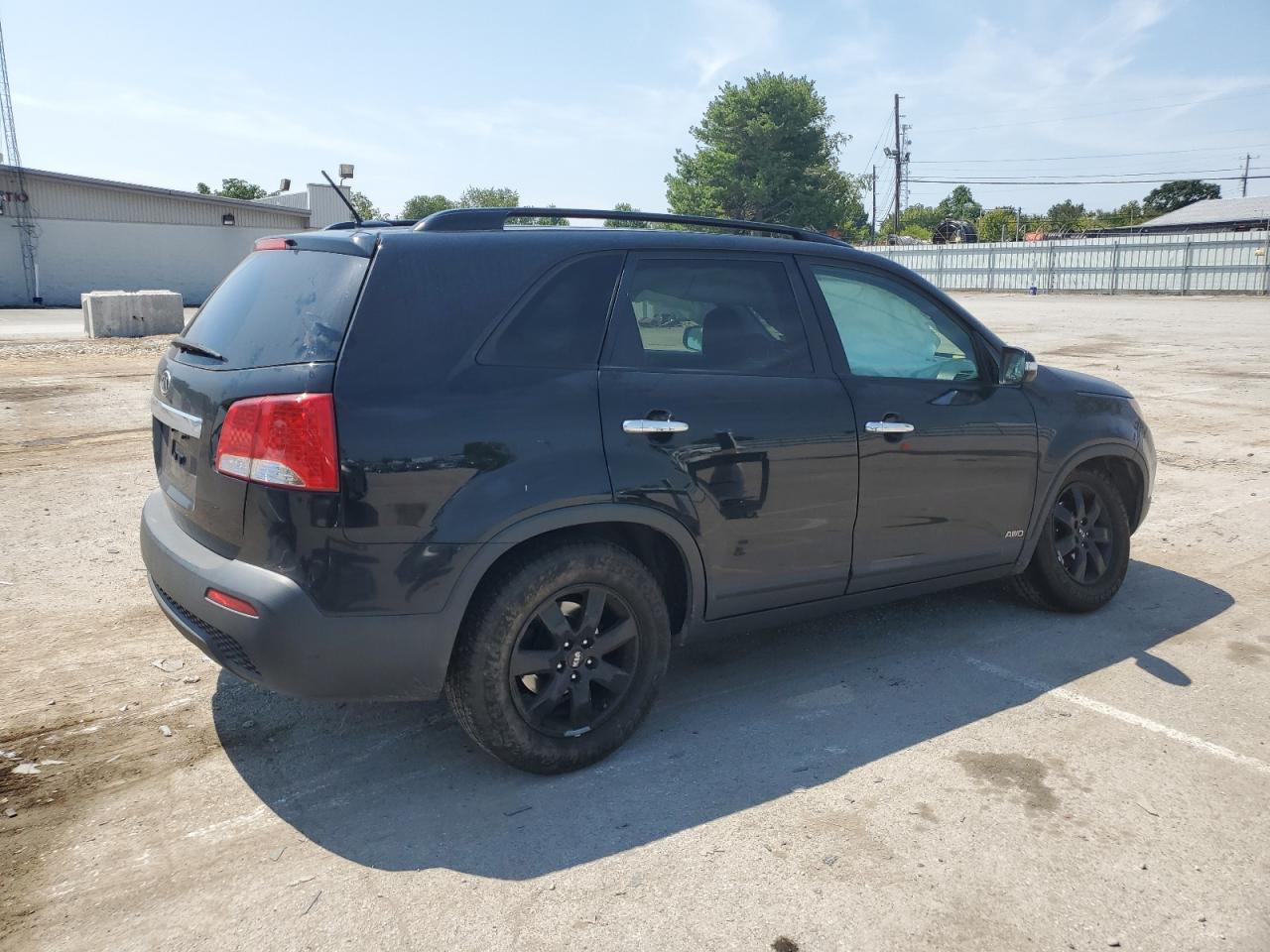 Изображение 3 2013 KIA SORENTO LX 2013 с VIN 5XYKTDA26DG315330