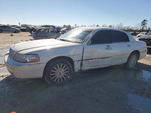 2005 LINCOLN TOWN CAR SIGNATURE 2005 image