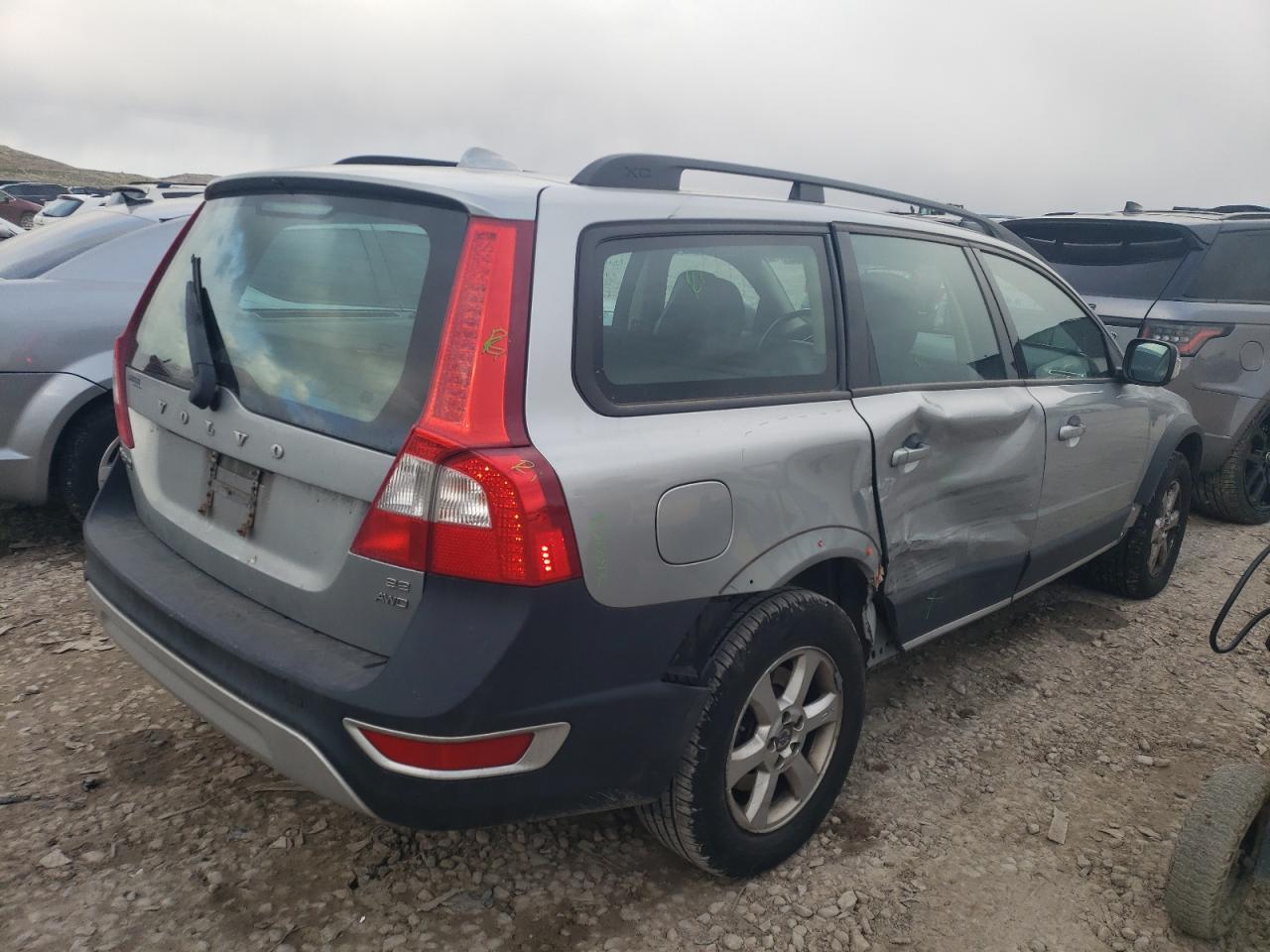Image 3 of 2008 VOLVO XC70  2008 with VIN YV4BZ982881018967