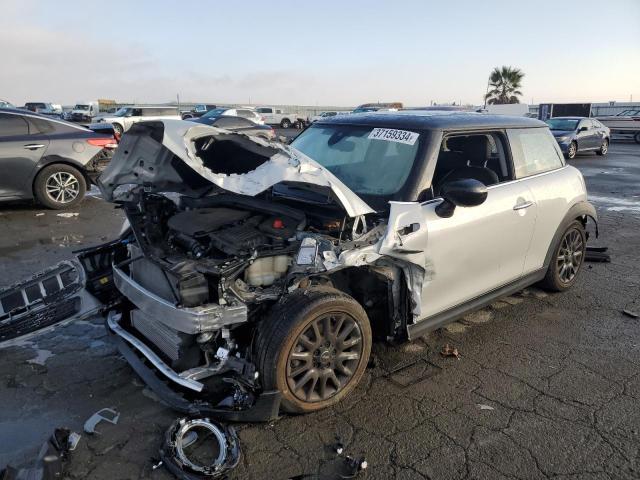 Obraz 1 z 2020 MINI COOPER  2020 z VIN WMWXR3C08L2L73178