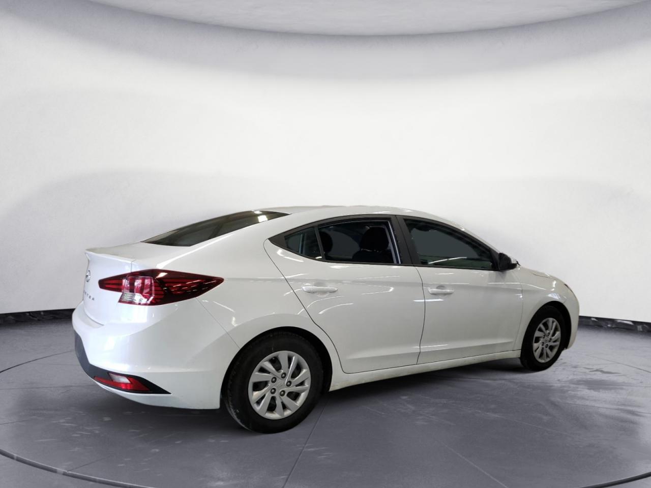 Изображение 3 2020 HYUNDAI ELANTRA SE 2020 с VIN 5NPD74LF1LH584694